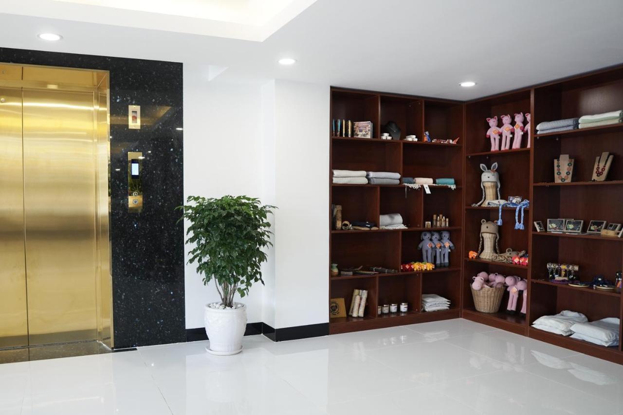 Apple Hotel Three - Near Pnh Airport Phnom Penh Luaran gambar